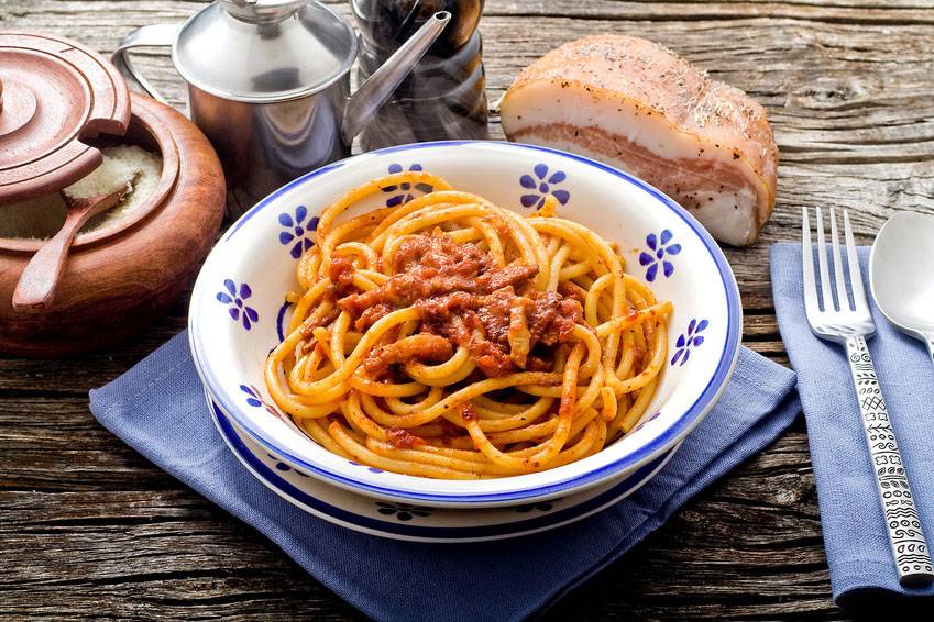 6 Ways to Fit Meat Into a Healthy Mediterranean Diet