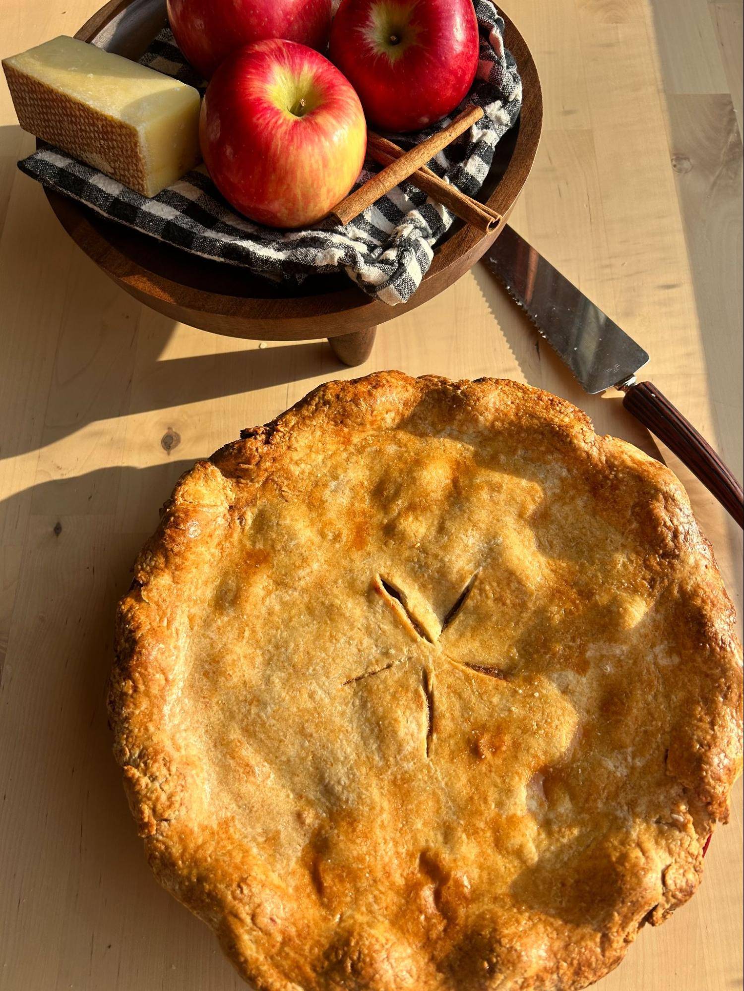 Le Gruyère AOP Apple Pie