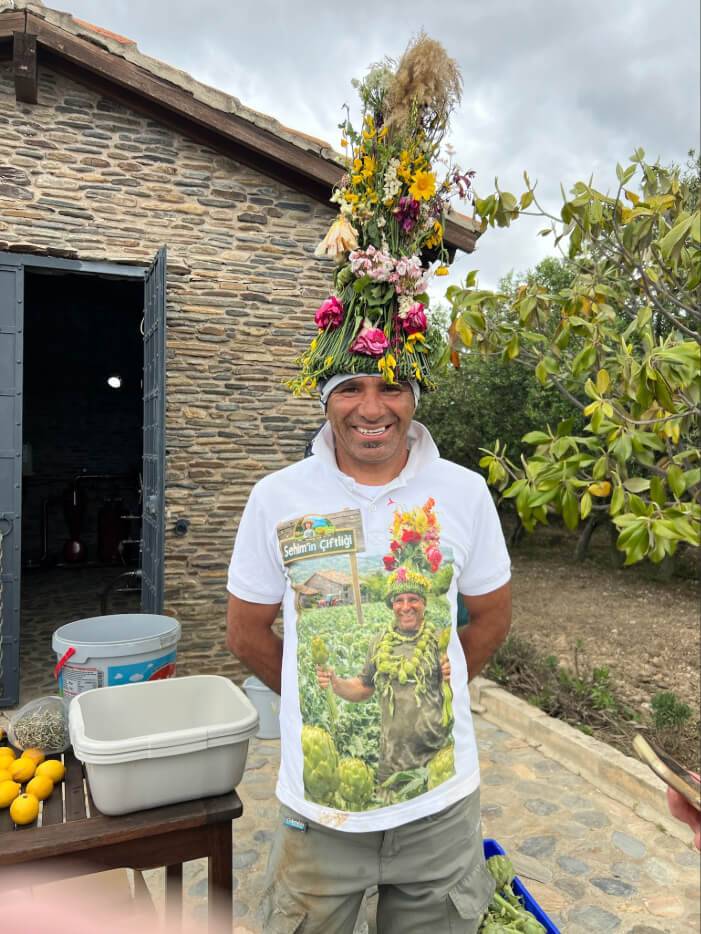 A man in a flower-decorated hat