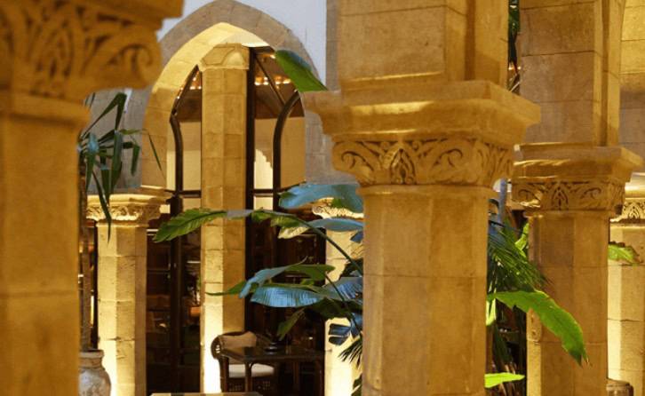 L’Heure Bleue Palais hotel